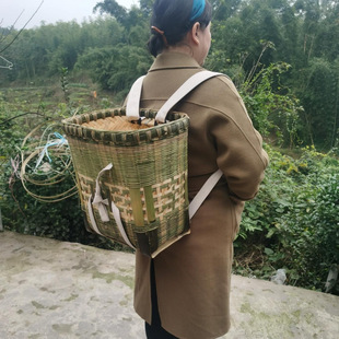 Double-Layer Bamboo Woven Basket for Carrying Bricks, Rice, Groceries, and Mushrooms, Breathable for Adults in Rural Areas
