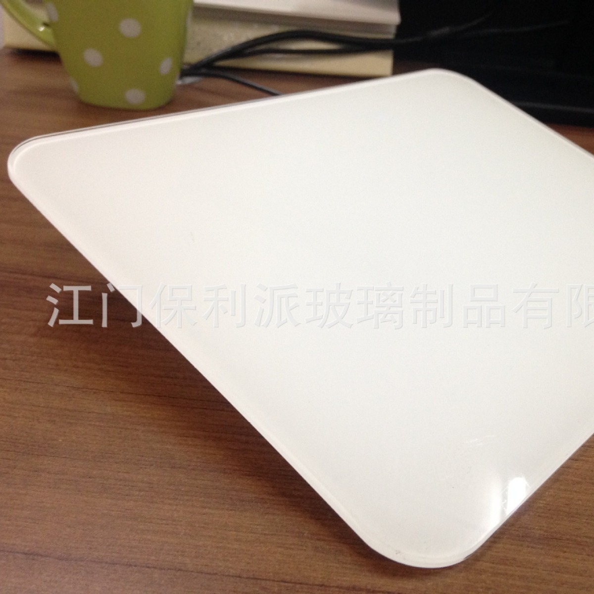 专业生产黑色丝印高温钢化玻璃 丝印超白玻璃