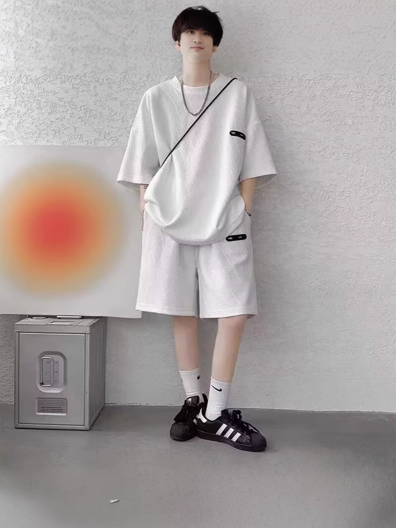 Camisas menos ropa deportiva set hombre de verano mangas cortas camisetas de baloncesto pantalones cortos casuales de dos piezas set de tendencia coreana