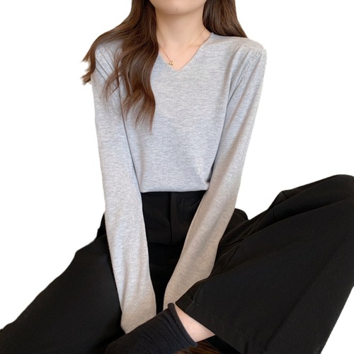 Soft and fluffy pure-colored V-neck knitted top women's spring and autumn Korean-style versatile long-sleeved top for layering