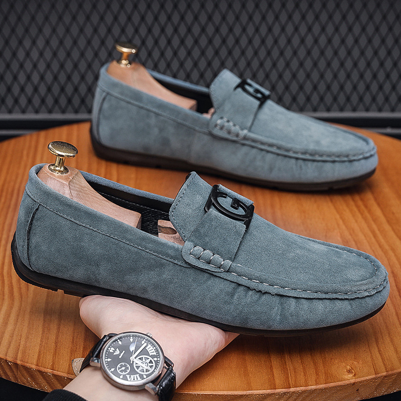 Zapatos Doudou para hombre verano 2025 nuevos zapatos de cuero esmerilado de terciopelo perezoso de un pie zapatos de moda de conducción de negocios para jóvenes