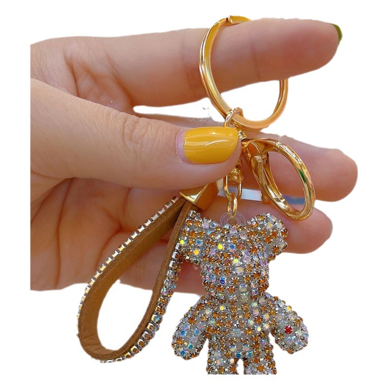 Celebridades de Internet diamantes completos oso violento coche control remoto anillo de cadena anillo cordón llavero colgante personalidad pareja bolsa colgante al por mayor