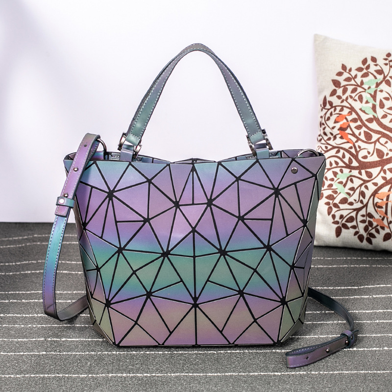 Bolso transfronterizo 2024 nuevo bolso de moda europea y americana rombo de hombro de las mujeres bolsa de mensajero bolso de mano del cubo de las mujeres