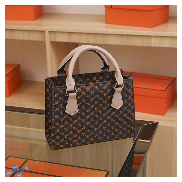 Women's Pu Leather Printing Elegant Classic Style Square Zipper Shoulder Bag Handbag Crossbody Bag display picture 5