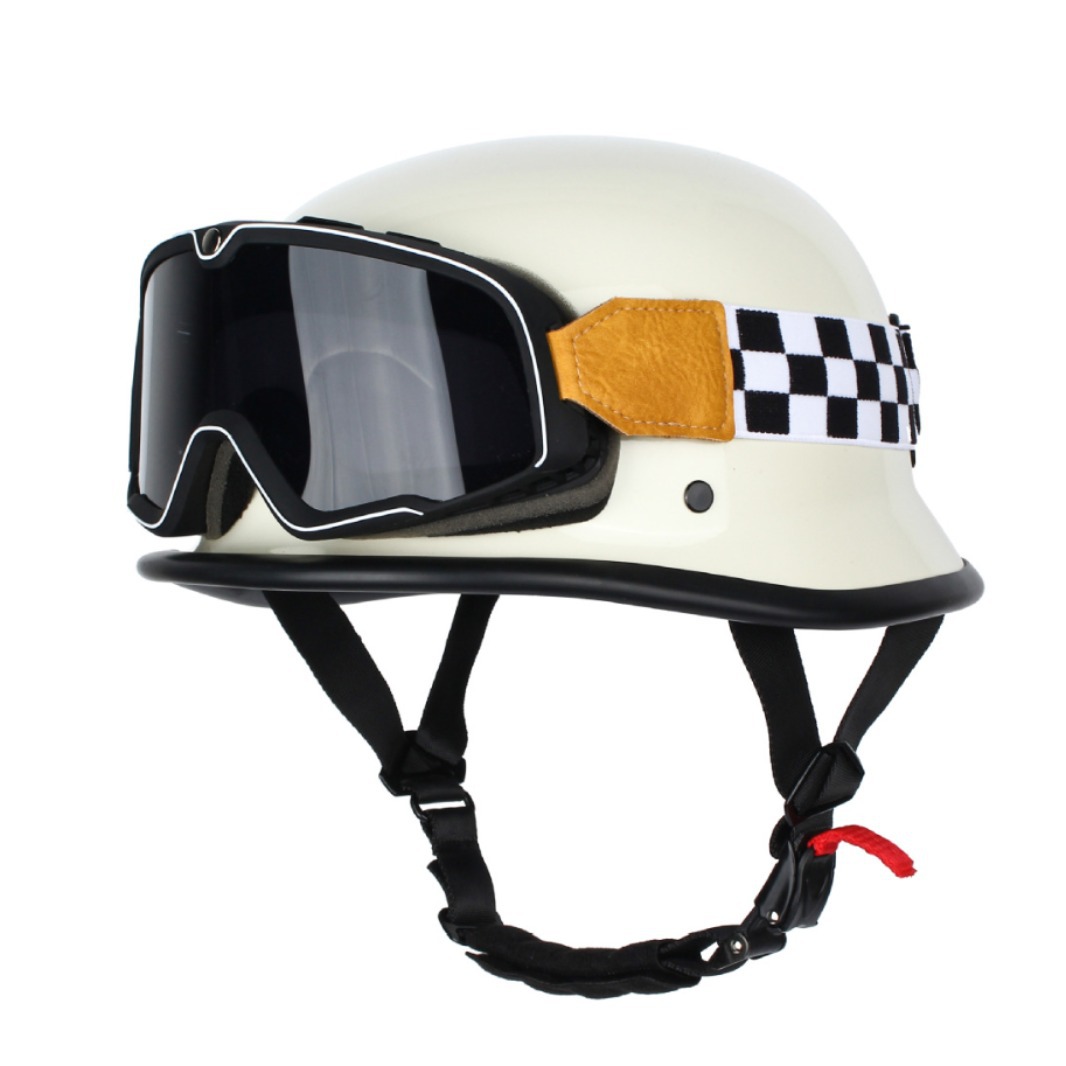 흰색 체크무늬 고글(군사 헬멧)이 있는 흰색