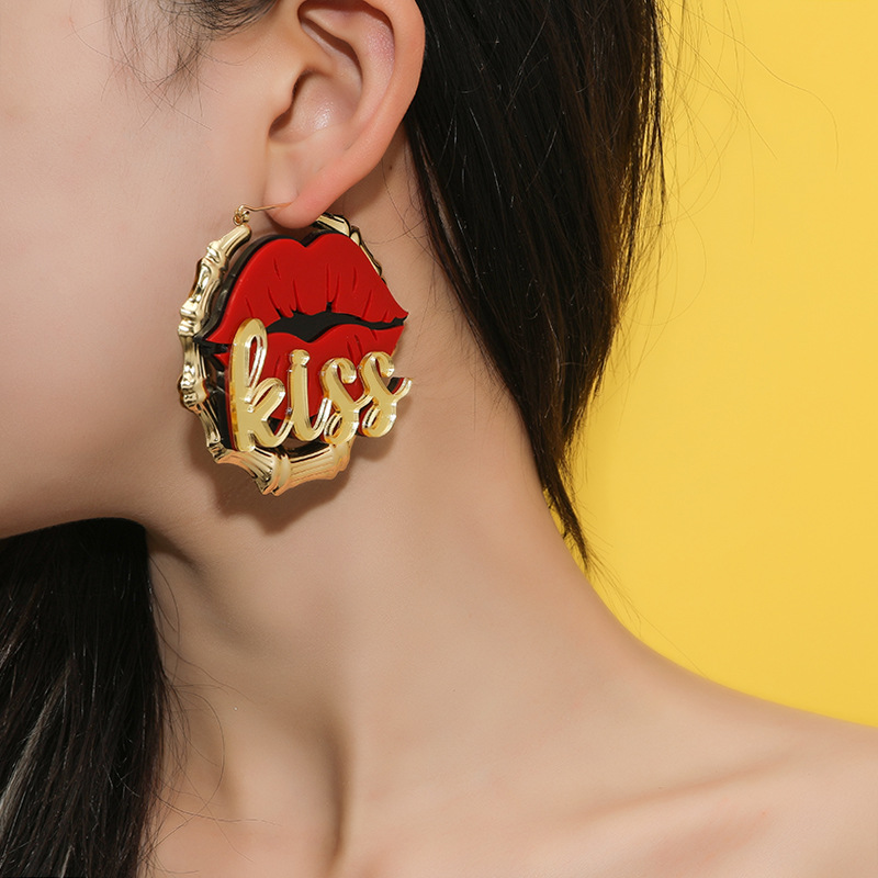 Fashion Red Lip Letter Large Round Bamboo Earrings display picture 2
