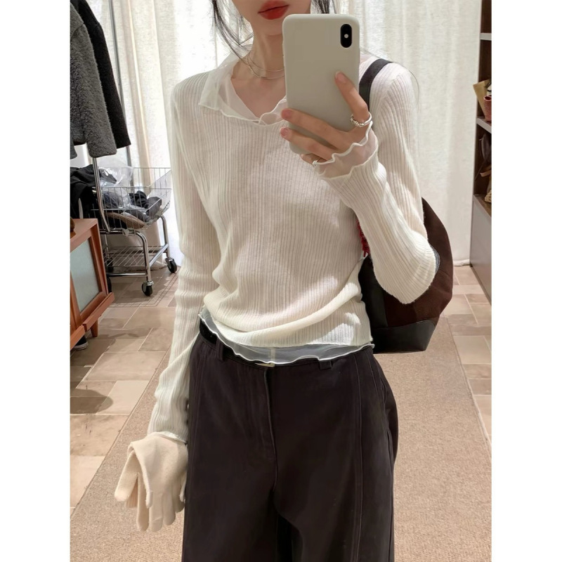 White Lace Patchwork V-Neck Long-Sleeve Knit Sweater for Women, Perfect for Autumn and Winter, Extremely Beautiful and Stylish as a Base Layer Top