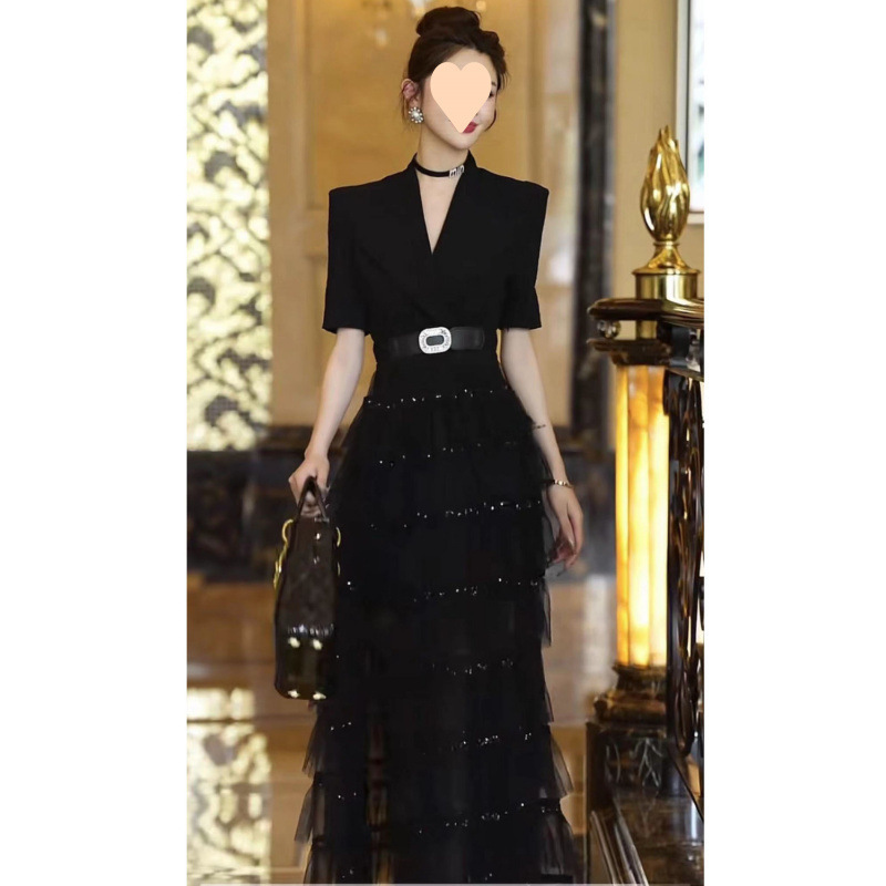 女神のハイエンドの軽い豪華なロングスカート 2025 夏の新しい甘くてスパイシーな肉とお腹をカバーするワンピースドレス|undefined