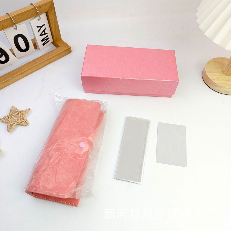Wholesale pink glasses box sunglasses box portable sunglasses storage box nail buckle soft bag fashion glasses box suit