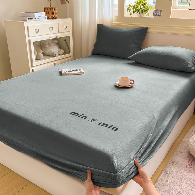 Cross-Border Milk Velvet Bed Bed Sheets Coral Velvet Bedspread Mattress Protector Thickeneded Flannel Plush Bed Bed Sheets Winter 3
