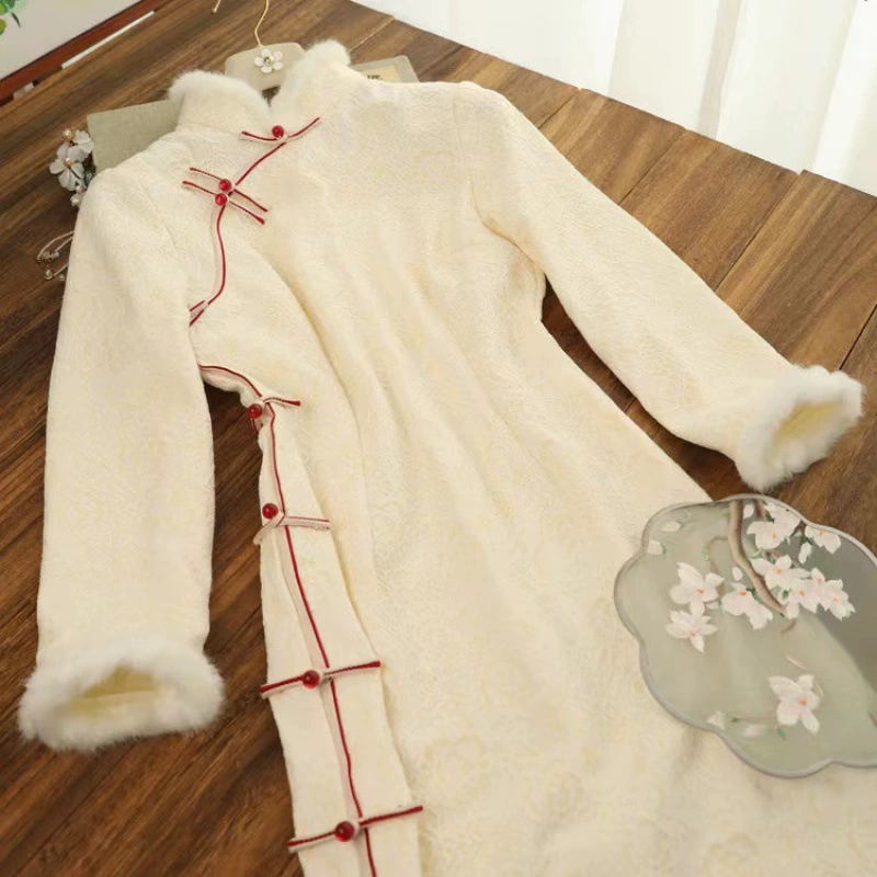 Чайный Чонсам простой новый улучшенный женский элегантный высококачественный новый молодой Новый китайский стиль на флисовой подкладке утолщенные осень и зима