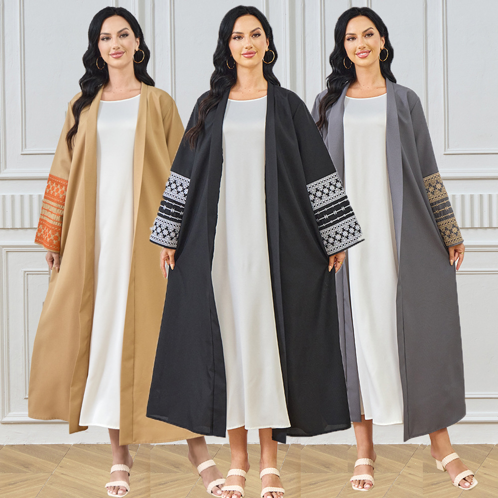 YLL02 Cross-border 2024 Abaya Middle Eastern Muslim Fashion Elegant Cardigan Embroidered Dress Women's Robe_ecoleips.com