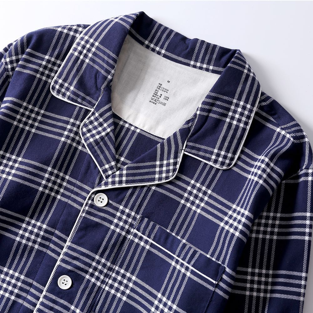 無印フランネルの家庭服の長いタイプの日本風の綿のカップルのパジャマの女性の純綿のスーツの長袖のパジャマ