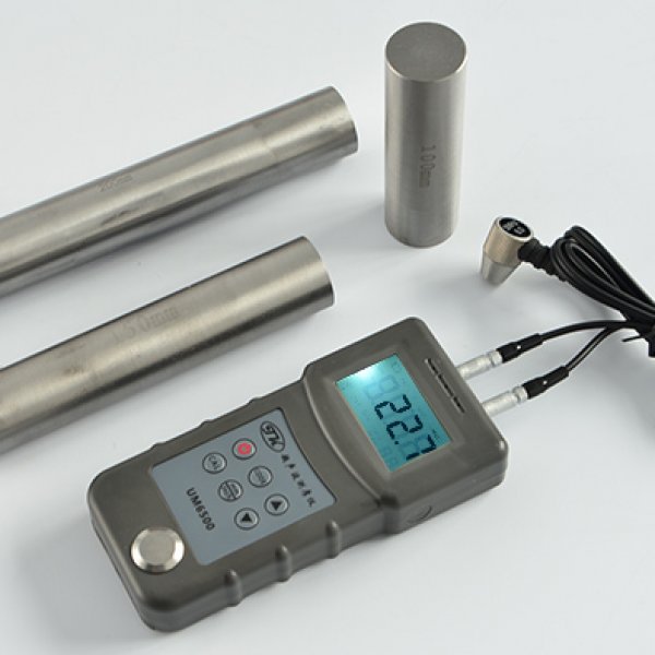 厂家直销 UM6500超声波测厚仪 管道测厚仪 钢板测厚仪 壁厚