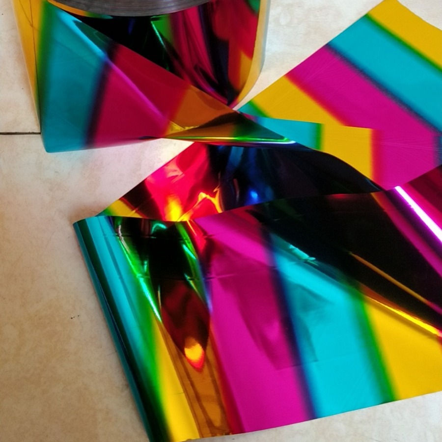 PET五彩绚丽响球纸白银色包装用薄的金膜裁剪圣诞节装饰彩直条