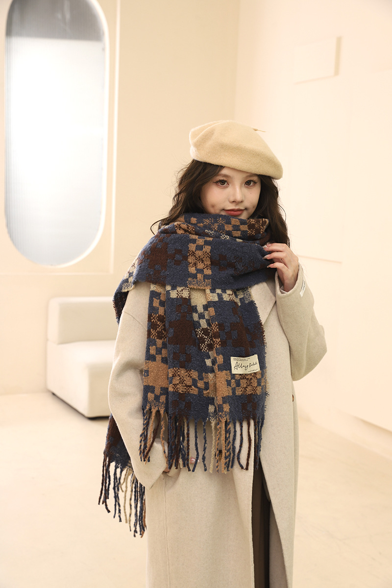 2024 new autumn and winter atmosphere plaid fringe warm for couples, thick long scarf gift_voghion.com