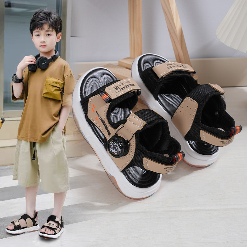 Sandalias deportivas para niños 2025 nuevos zapatos de verano para niños botones giratorios zapatos de playa con punta abierta sandalias para niños de mediana edad image 1
