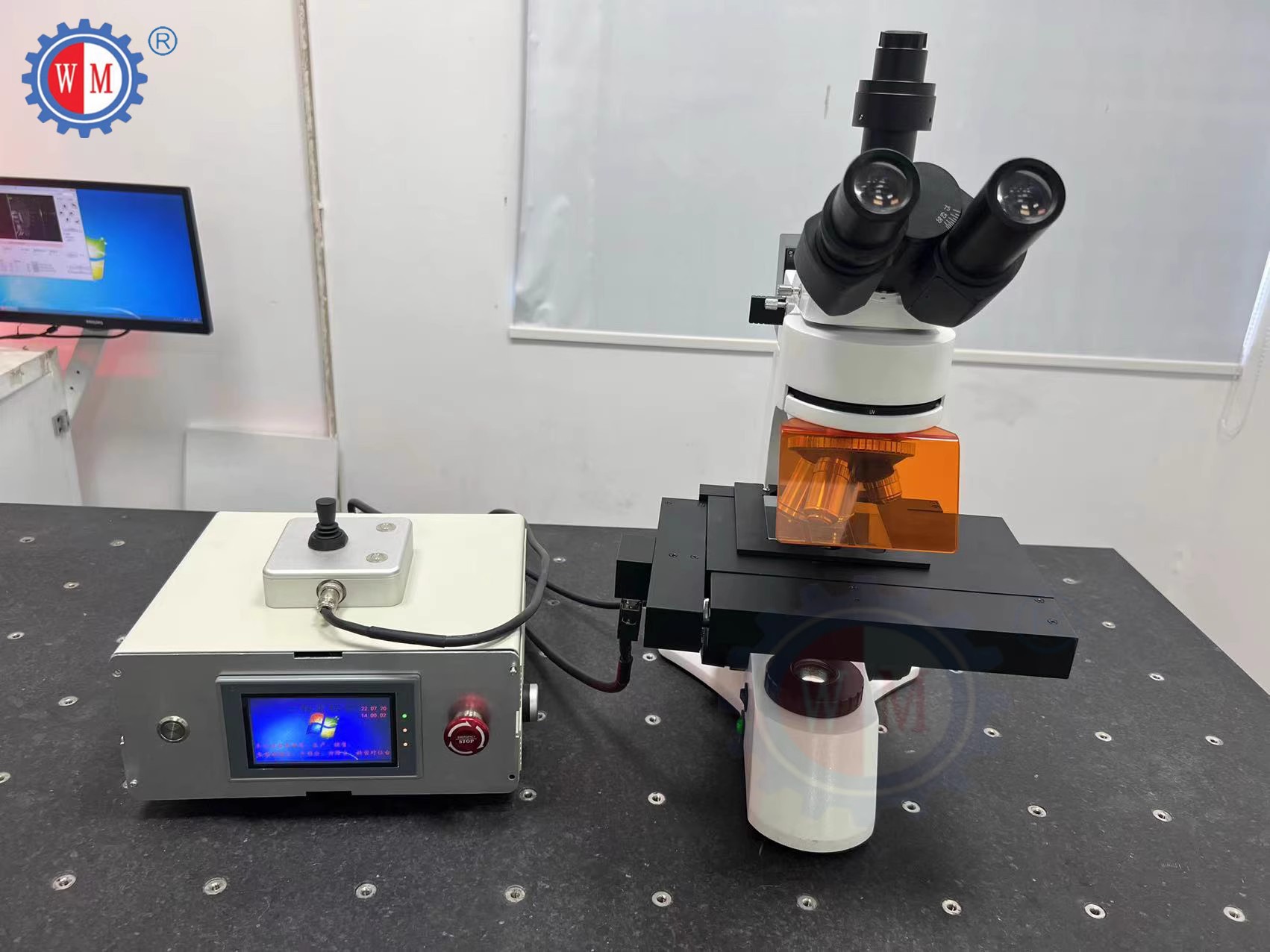 精密XYZ电动显微镜载物台底座电动平移升降台载玻片电控位移台 WM