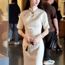 新中式国风白色收腰连衣裙旗袍改良年轻款少女长裙优雅气质包臀裙