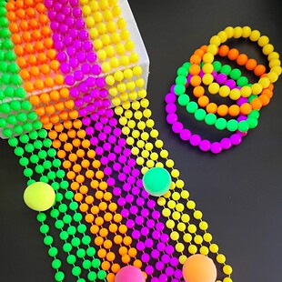 �羳�Ɍ�������b������ό�ɫ�B�����朲�ɫ��150cm���