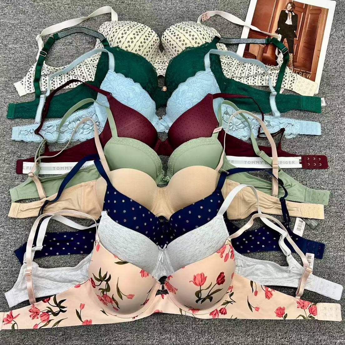 B0288 # cauda baja mezcla de damas sujetadores bordados de encaje sexy ajustable ropa interior de niñas Europa y América