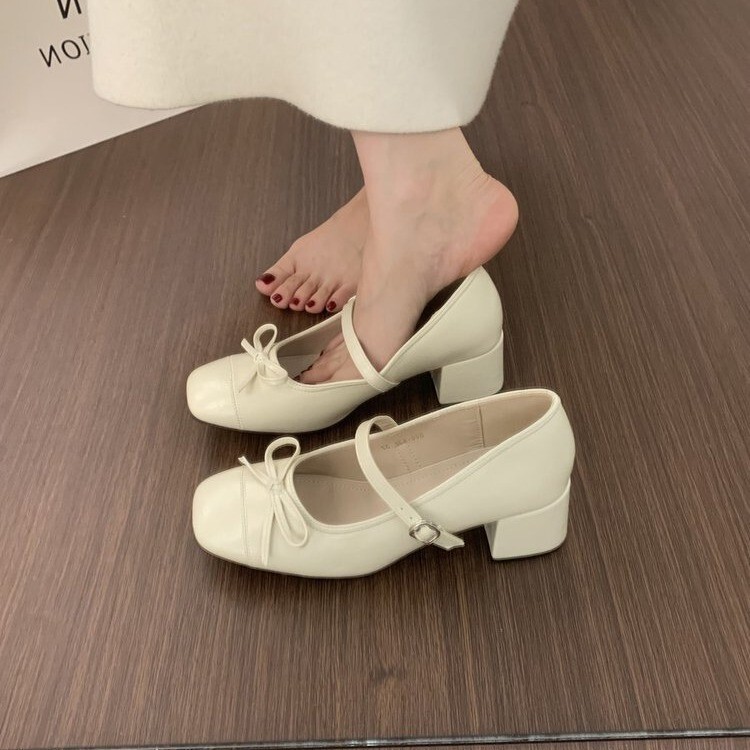 Evening Breeze Gentle Style Shoes with One-Strap Buckle, Chunky Heel, Square Toe Mary Jane Shoes, Retro Versatile Commuter Mid-Heel Single Shoes for Women Evening Breeze Gentle Style Shoes with One-Strap Buckle, Chunky Heel, Square Toe Mary Jane Shoes, Retro Versatile Commuter Mid-Heel Single Shoes for Women