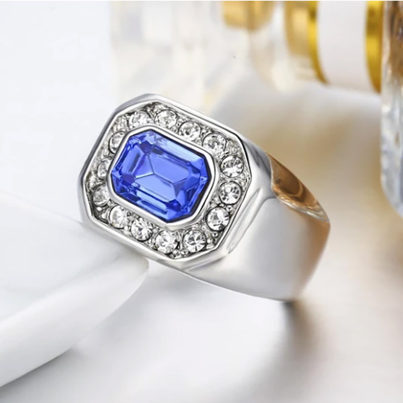 ����ͨ����ѷ������ɫˮ����ָʱ�м�Լ�����ư׽���ʿ��ָ����