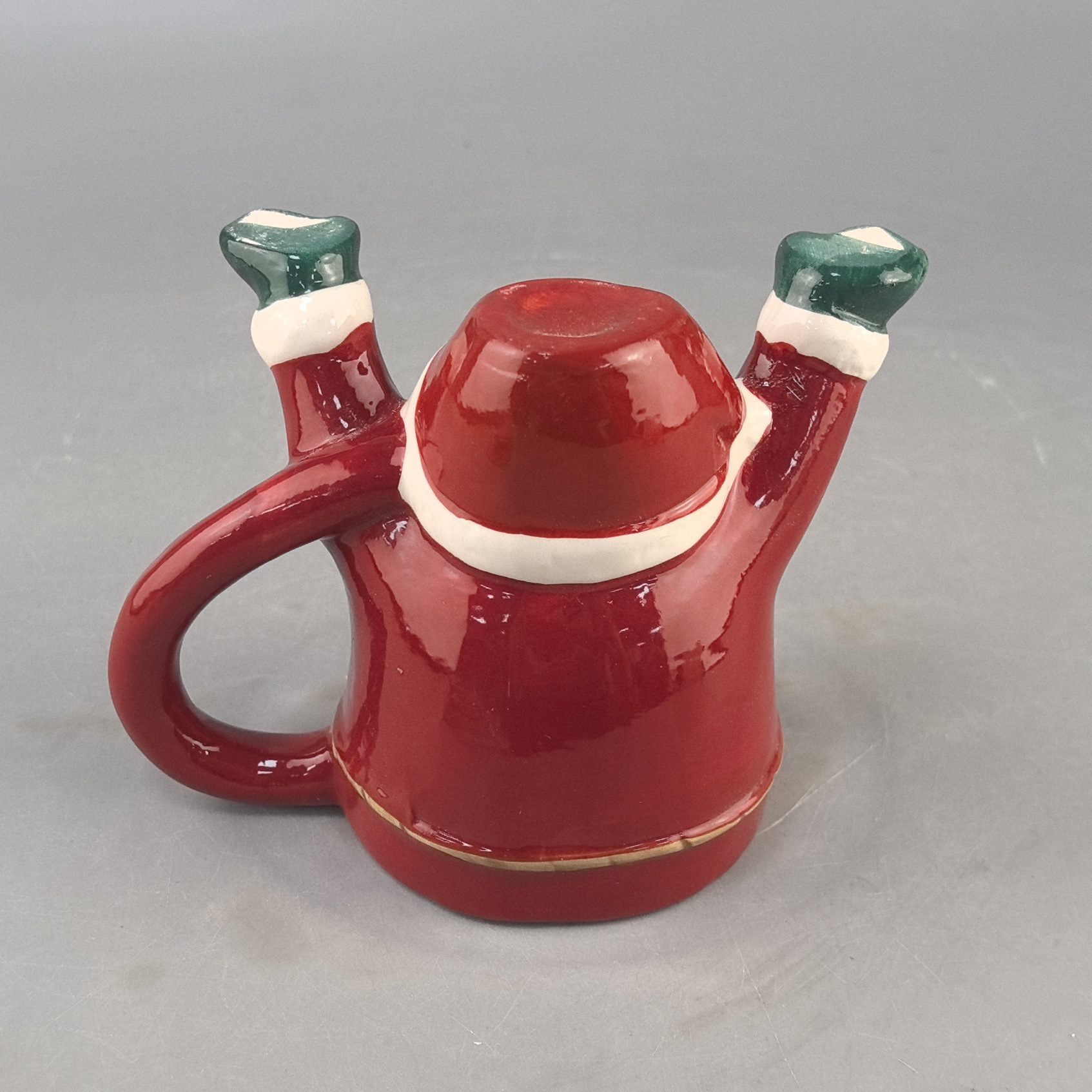 Creativo europeo y americano transfronterizo rebotado pintado a mano cerámica santa claus taza de agua en relieve cerámica decoraciones navideñas a mano