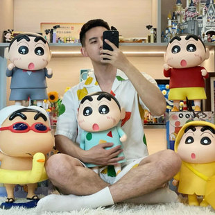 Crayon Shin-Chan Ornaments Large Creative Desktop Ornaments Living Room Decorations Kidsren's Birthday Gifts Cute Piggy Bank