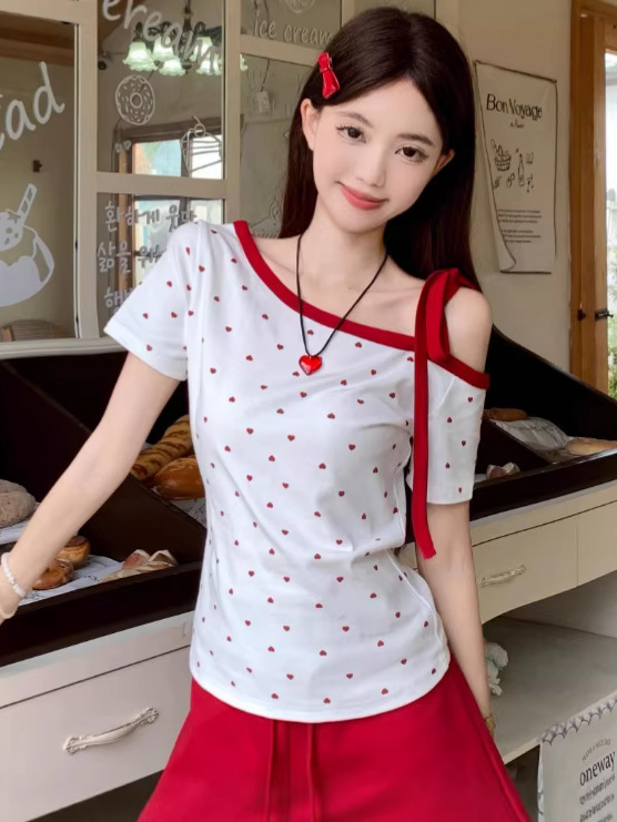Sexy Off-Shoulder Heart Print Asymmetrical Short-Sleeve T-Shirt for Women, Summer Spicy Girl Style, Tie-Up Slim-Fit Base Top, Trendy Women's T-Shirt