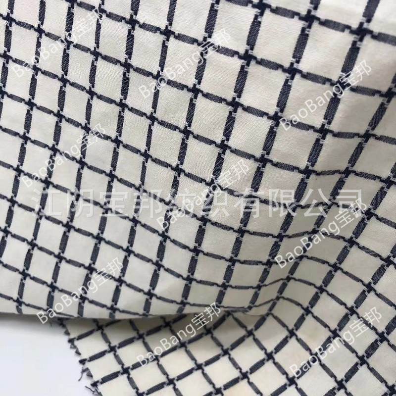全棉衬衣面料，带链条效果提花格子布