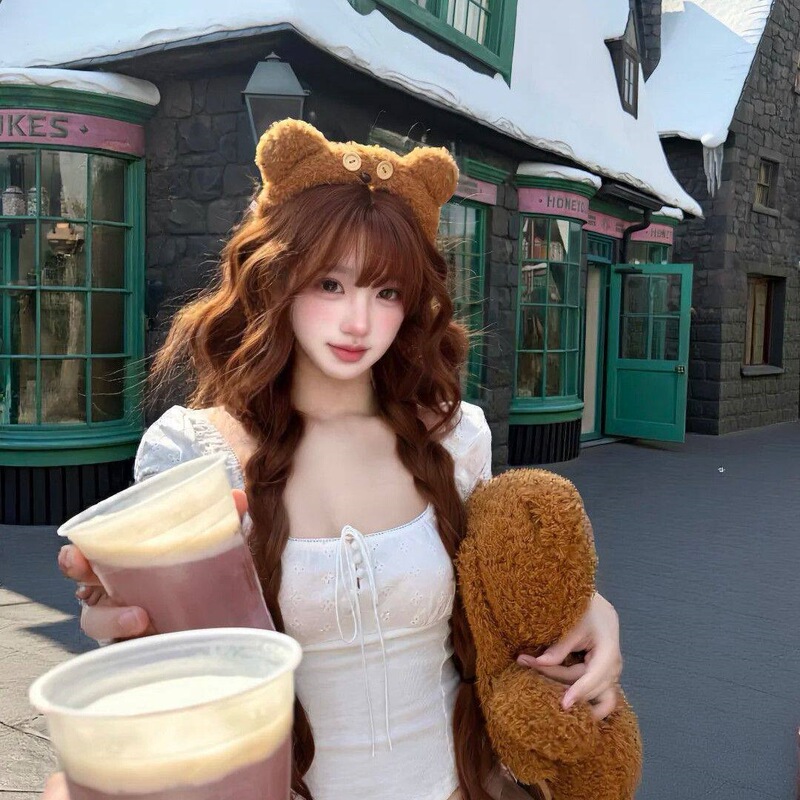 Same style as Xiao Yuan's wig: natural orange-brown long curly wig with egg-shaped curls, designed to brighten the complexion, full head coverage Same style as Xiao Yuan's wig: natural orange-brown long curly wig with egg-shaped curls, designed to brighten the complexion, full head coverage
