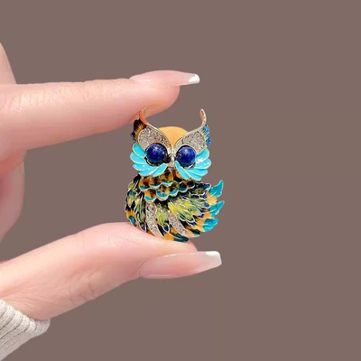 Cute Enamel Painted Owl Brooch Men and Women High-end Corsage Small Animal Pin Elegant Suit Coat Accessories (Yaxa sancaqları) - yellow-colored-owl-brooch