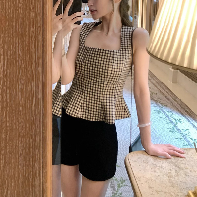 Spot Old Appointment of Paris_French Petal Hem Square Neck Top Suspender Temperament Sleeveless Shirt Plaid Shirt