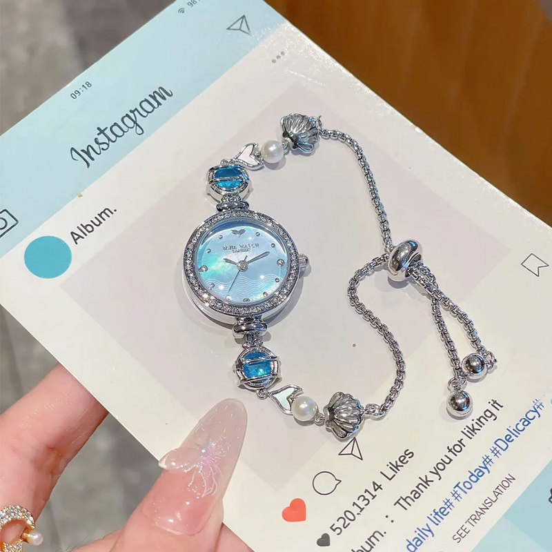 Time Travel Corridor Xiaohongshu's Popular Mermaid Bracelet Watch, Diamond-Encrusted Women's Watch, Light Luxury Style, Waterproof Quartz Watch