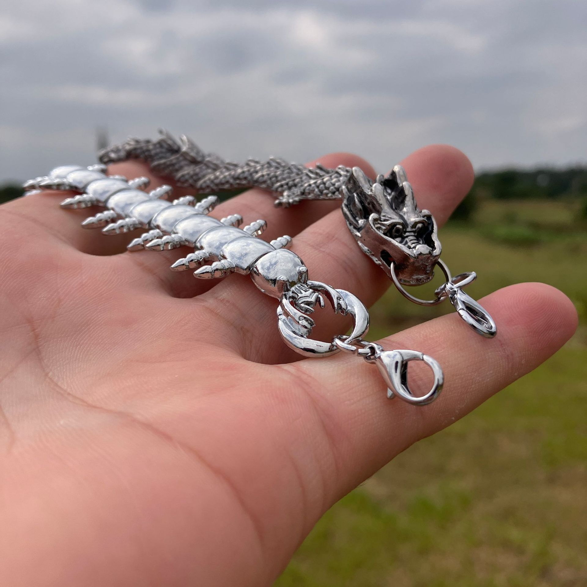 Temu Hot-Selling European and American Punk Personalized Jewelry Bracelet Men's Hip-Hop Handsome Cool Bracelet One-Piece Metal Bracelet