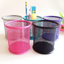 圆形笔筒创意金属笔筒学生文具桌面收纳彩色笔桶办公用品镂空铁艺