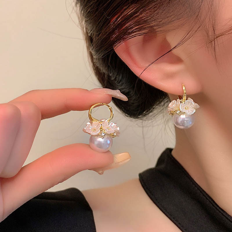 Flower Small Fragrance Pearl Earrings 2025 New Trendy Super Fairy Earrings Girls Niche High-End Elegant Earrings