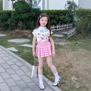 Ůͯ�ļ������ɐۿ�ͨ����T�����·�ɫ���Ӱ���ȹ��ϵ��Ů���