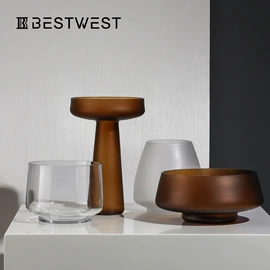 装饰花瓶;仿真花;树脂工艺品