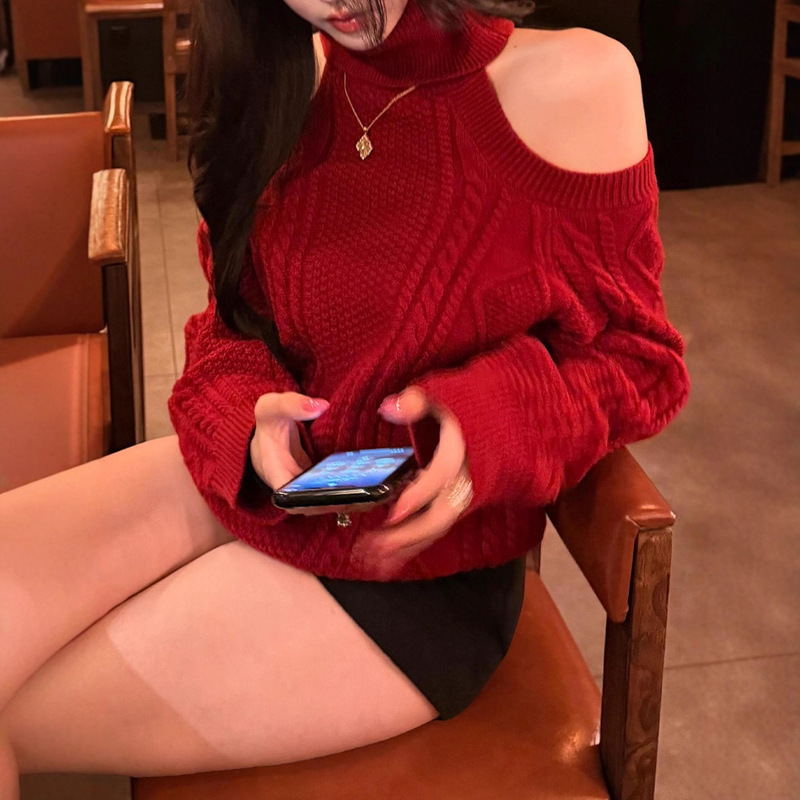 Christmas Wear Red Turtleneck Sweater for Women Autumn and Winter 2025 New Style Lazy High-End Off-Shoulder Knitted Inner Top