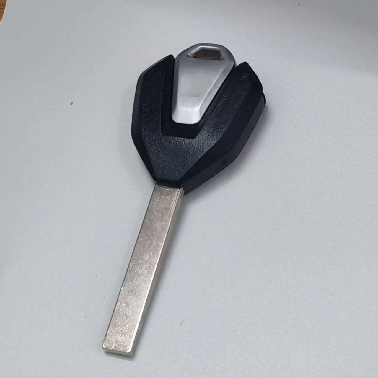 Spring Breeze Motorcycle 250Sr Key Blank 450Srs500 675 700Clx 800Nk Mt New Model Key Blank