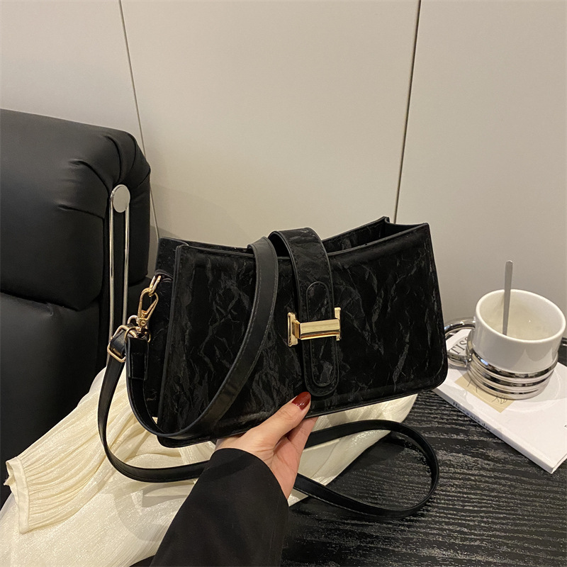 Color de contraste popular de este año, ocio 2025, nuevo estilo, moda francesa simple, estilo occidental, hombro, axila, bandolera, bandolera, mujer