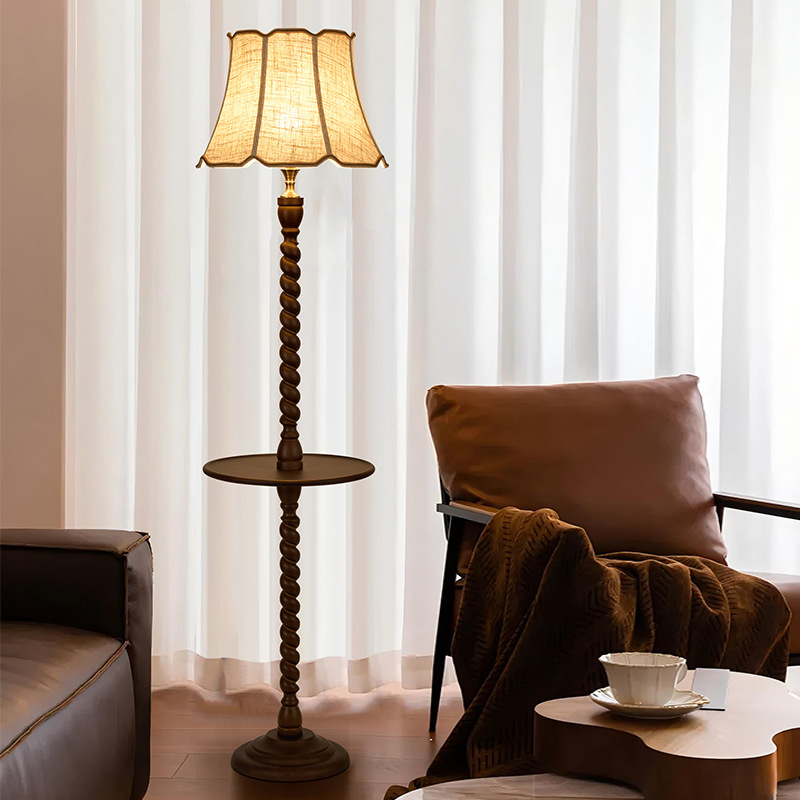 Lámpara de pie de estilo vintage en el jardín Grand View, lámpara de pie retro junto al sofá en el comedor, lámpara de pie con estante integrado de alta gama L535.