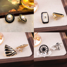 �r�и߼��к�ɫ�荟o�������AŮ�ﶬ�ٴ��p�����ǊA���������l