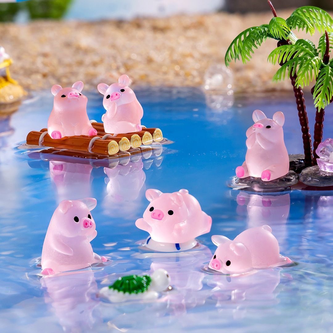 Micro Landscape Luminous Cartoon Pink Piglet Ornaments Trendy Play Diy Stereo Resin Accessories Cream Glue Blind Bag Gift