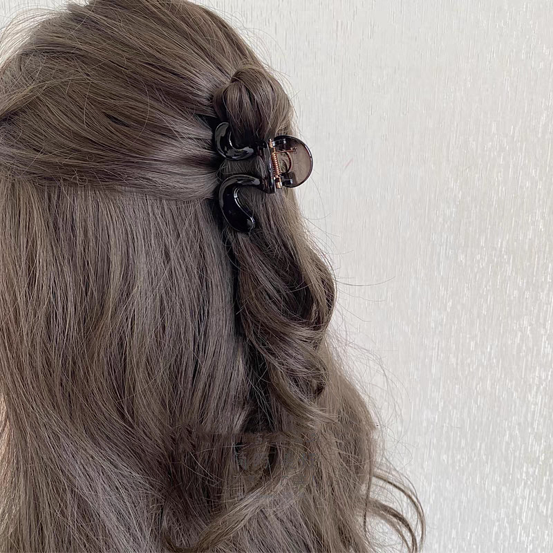 Pinza per capelli geometrica per acconciature semiraccolte_voghion.com