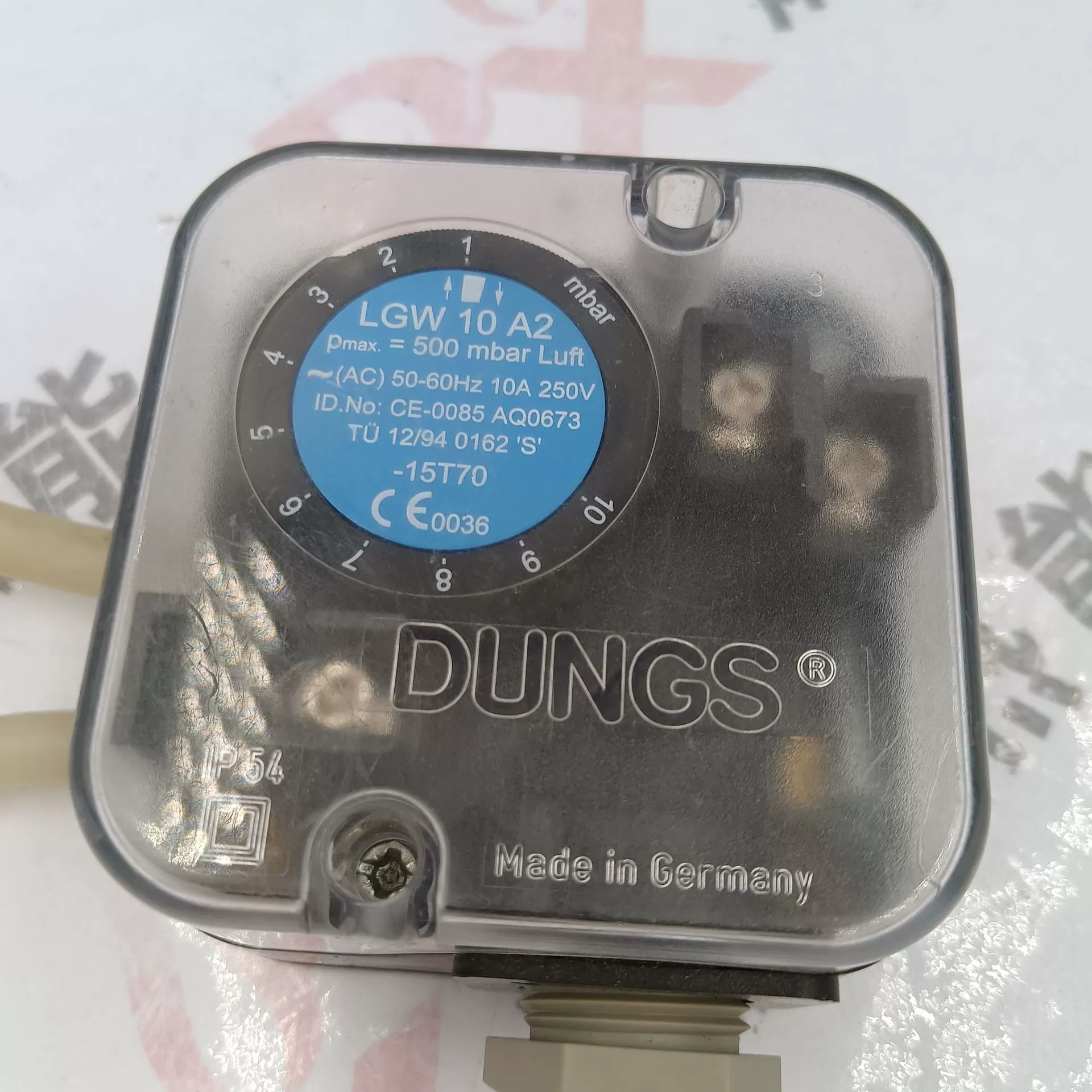 Немецкий датчик давления DUNGS Dongsi GWP2000A4HP в наличии 20 оригинальных абсолютно новых