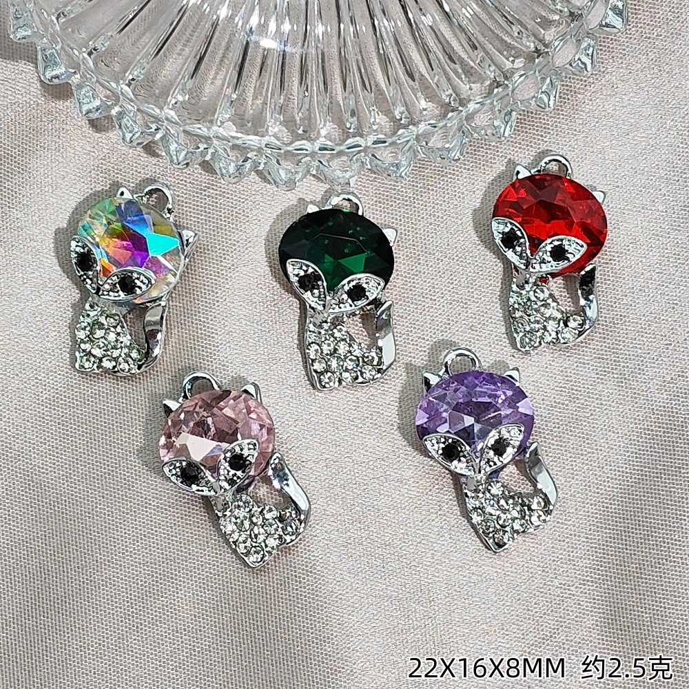 Exquisitos accesorios de joyería colgante de diamante de alta protección ultravioleta al por mayor collar DIY artesanal colgante de materiales de ropa de pulsera