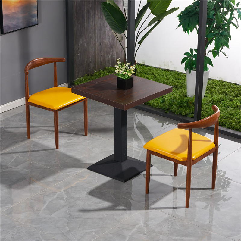 다층 보드 테이블 1 개와 의자 2 개 홍화 배 옐로우 매트